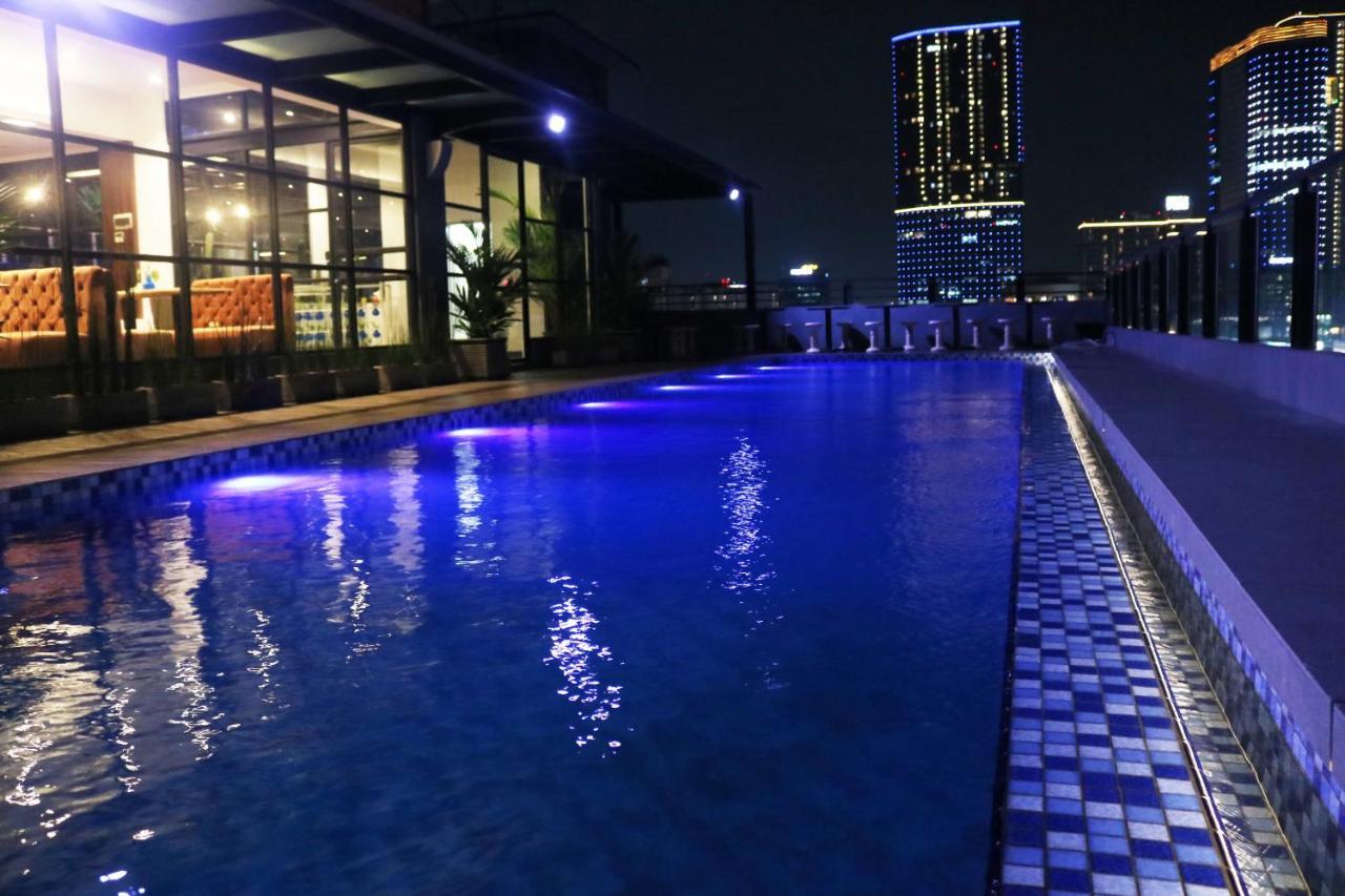 Surabaya River View Hotel Екстер'єр фото